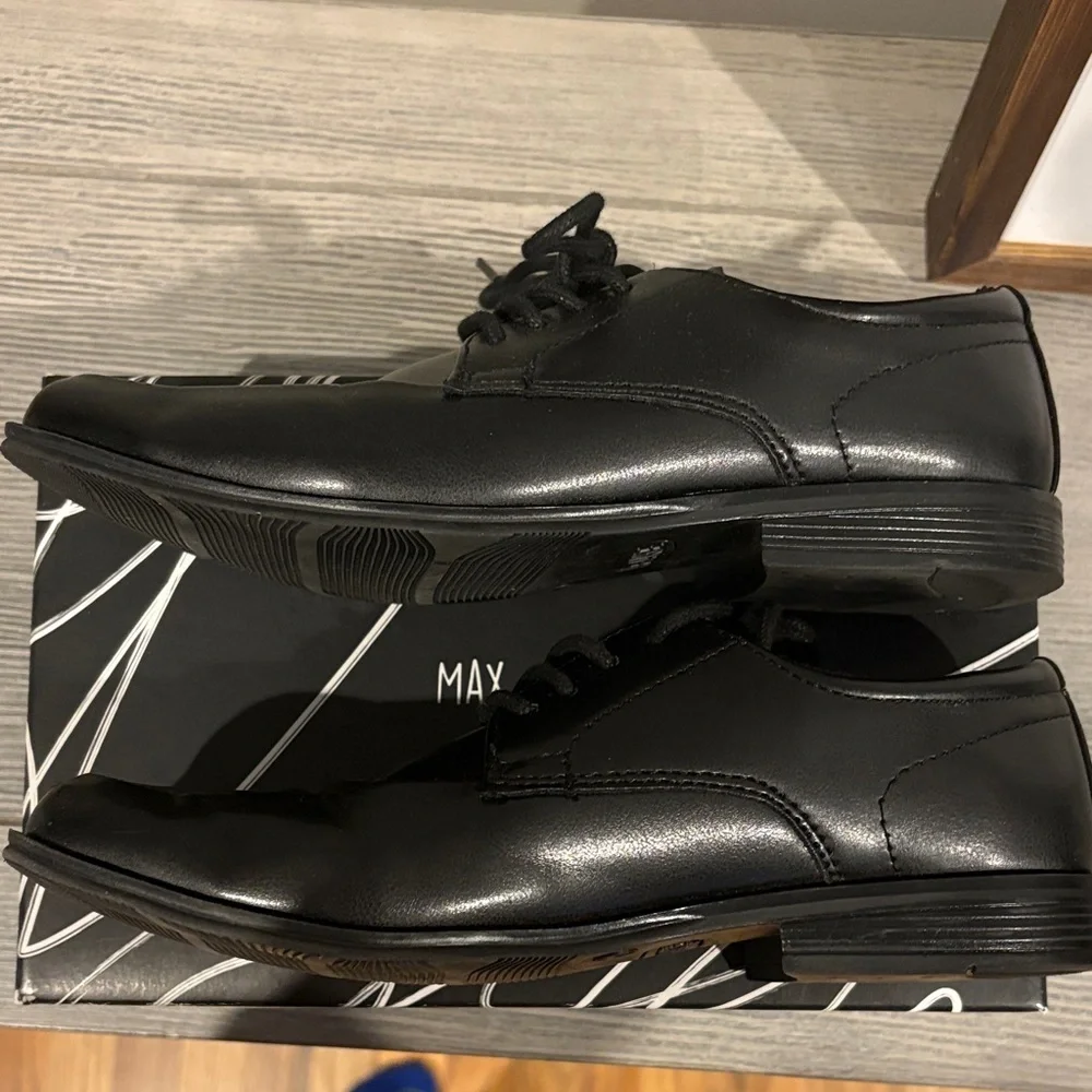 Max and Jake Black kids Dress Shoes